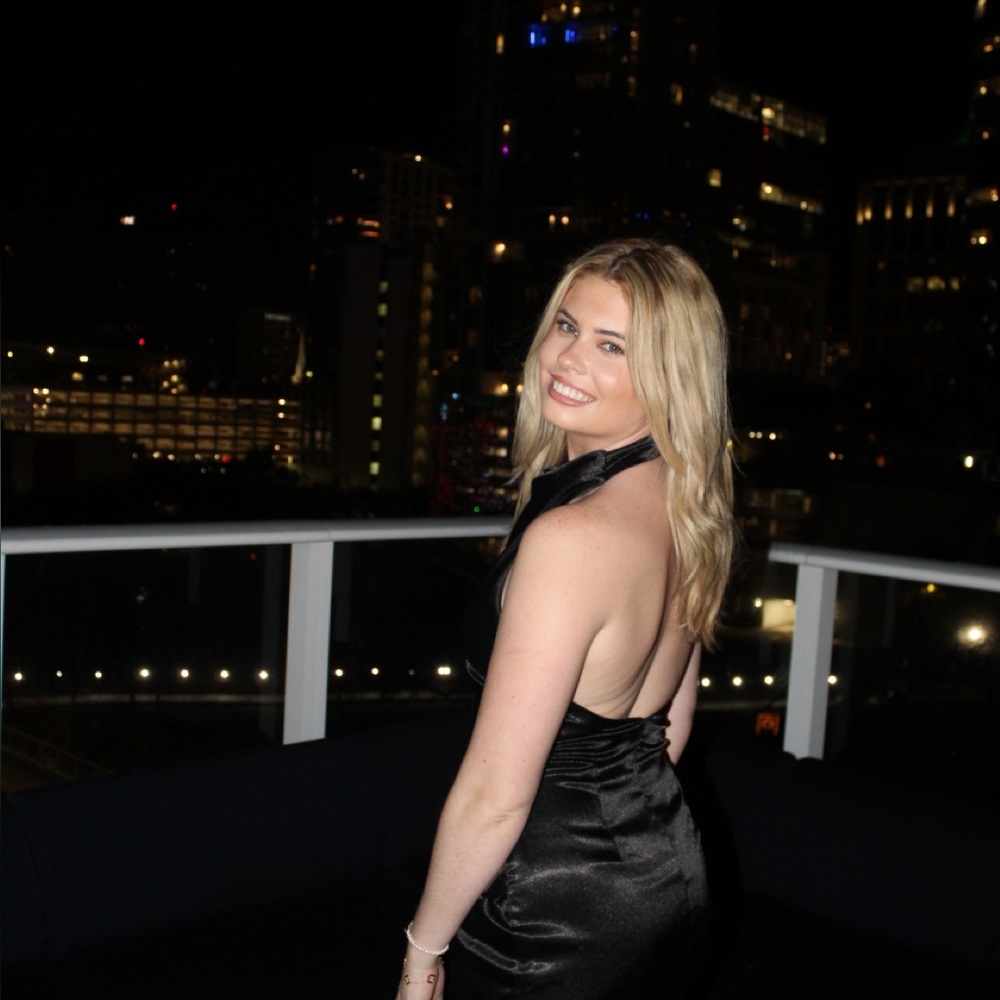 Meet your Posher, Carly